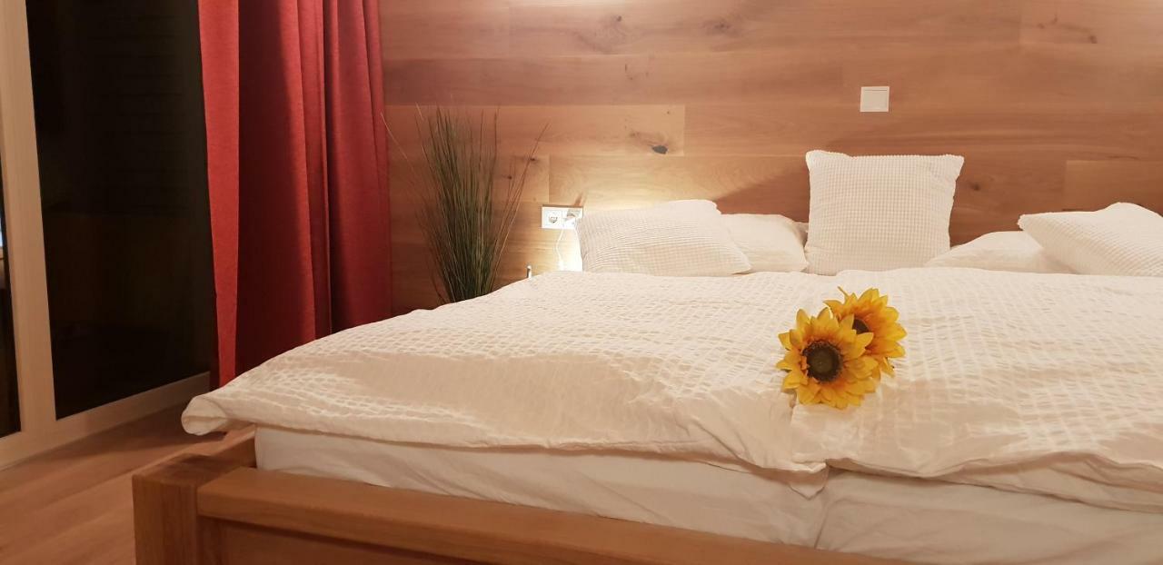 Holiday home Ferienbungalow Mountain View Wood *